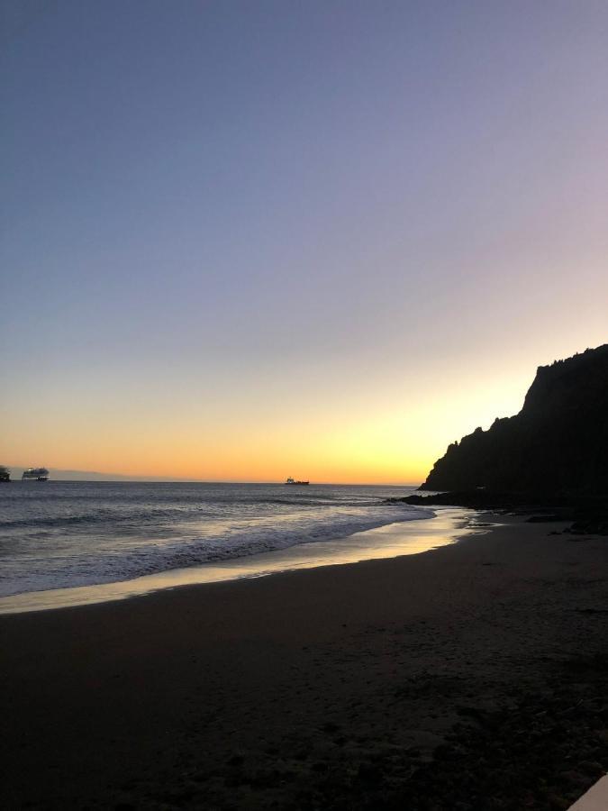 Pequeno Paraiso Frente Al Mar Playa Chica ซานตาครูซ เด เตเนริเฟ ภายนอก รูปภาพ